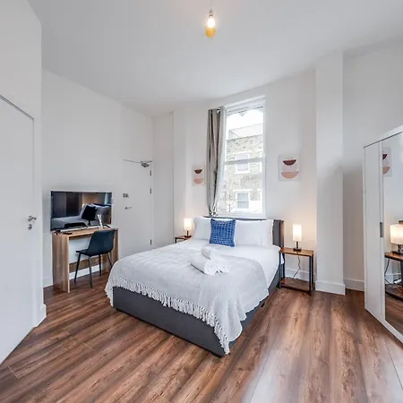 Camberwell High Spec 6-Studio Unit Block